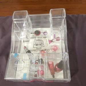 Acrylic makeup storage